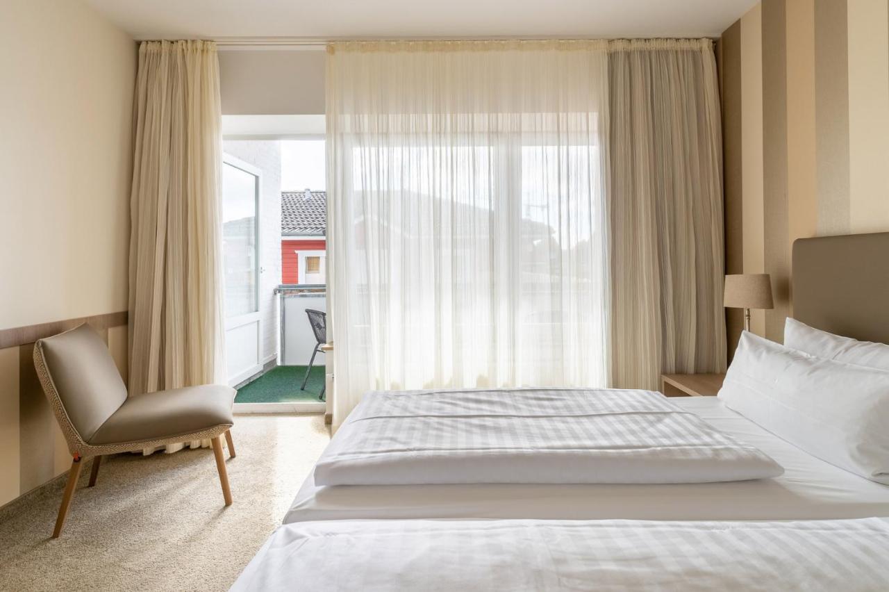 Hotel Am Schlosspark Garni Хузум Екстериор снимка