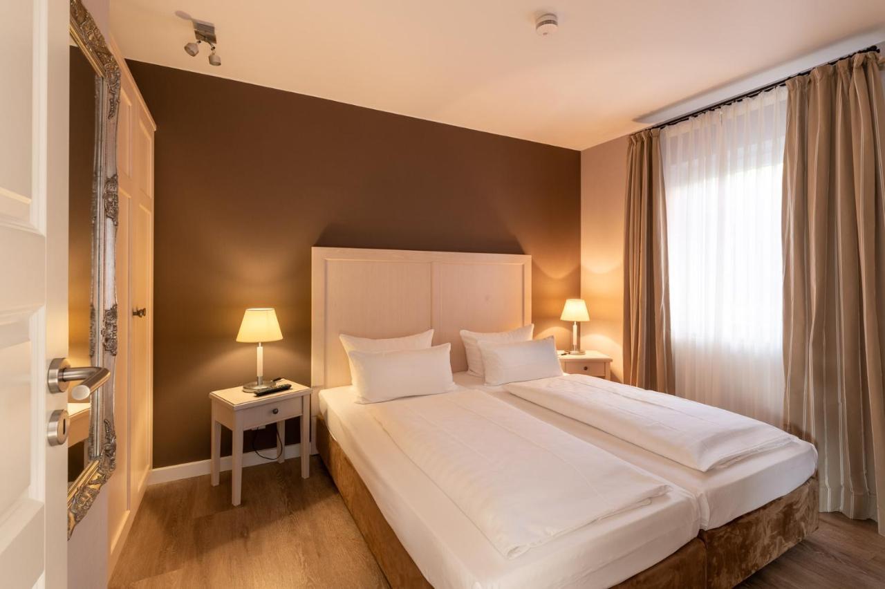 Hotel Am Schlosspark Garni Хузум Екстериор снимка