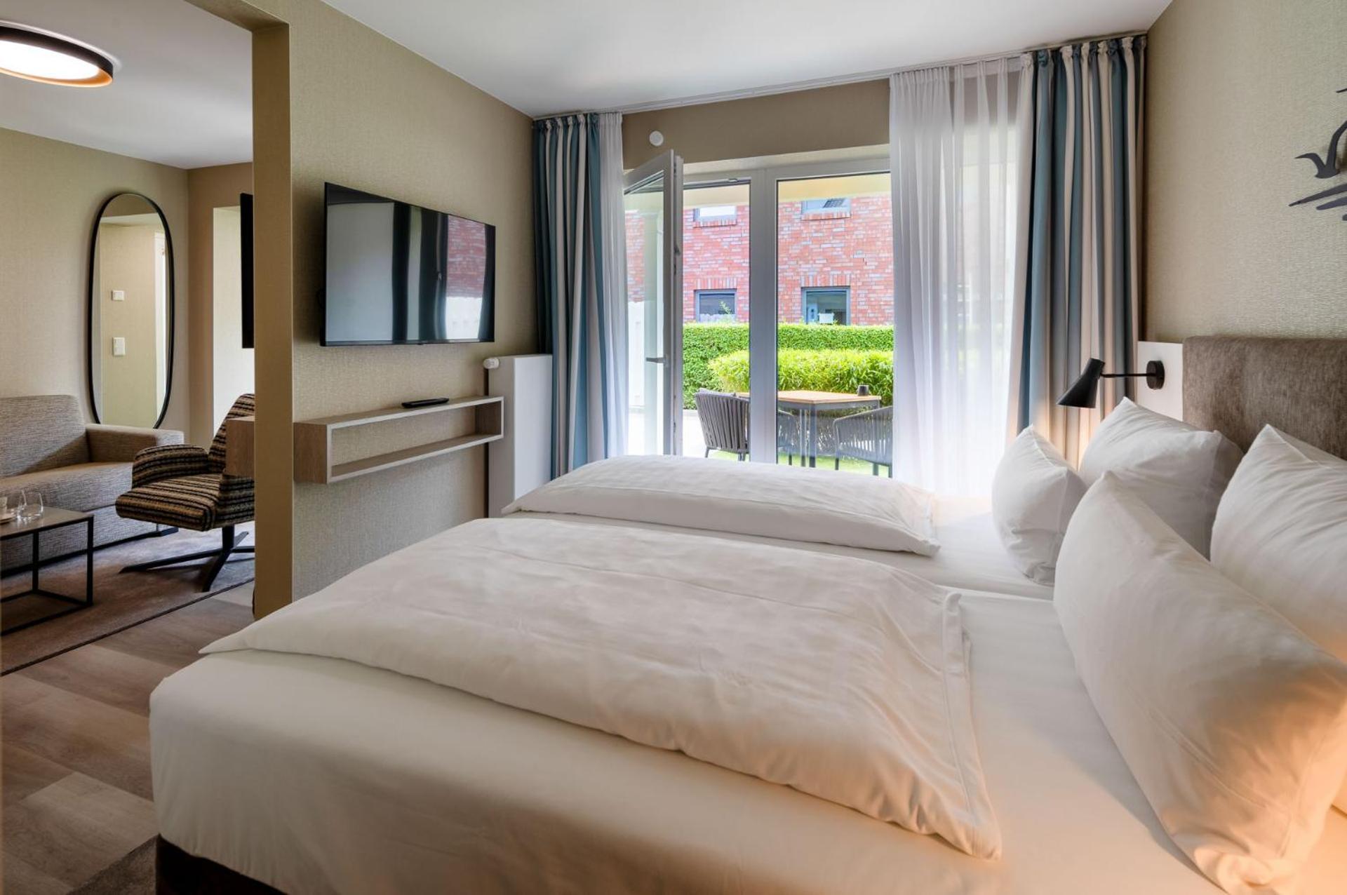Hotel Am Schlosspark Garni Хузум Екстериор снимка